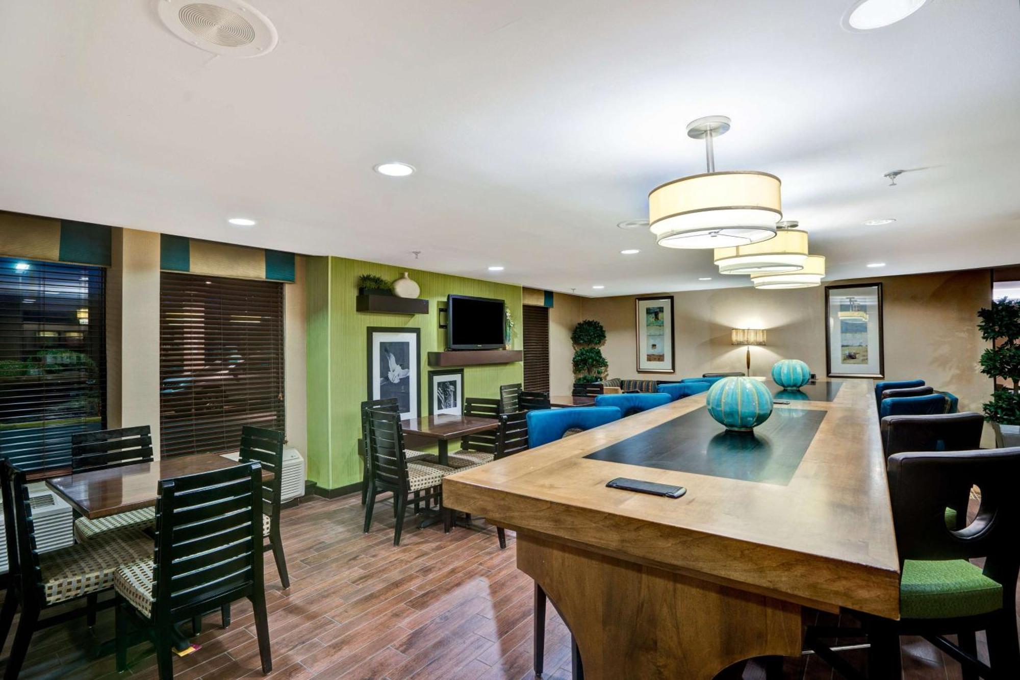 Hampton Inn By Hilton Milford Eksteriør bilde