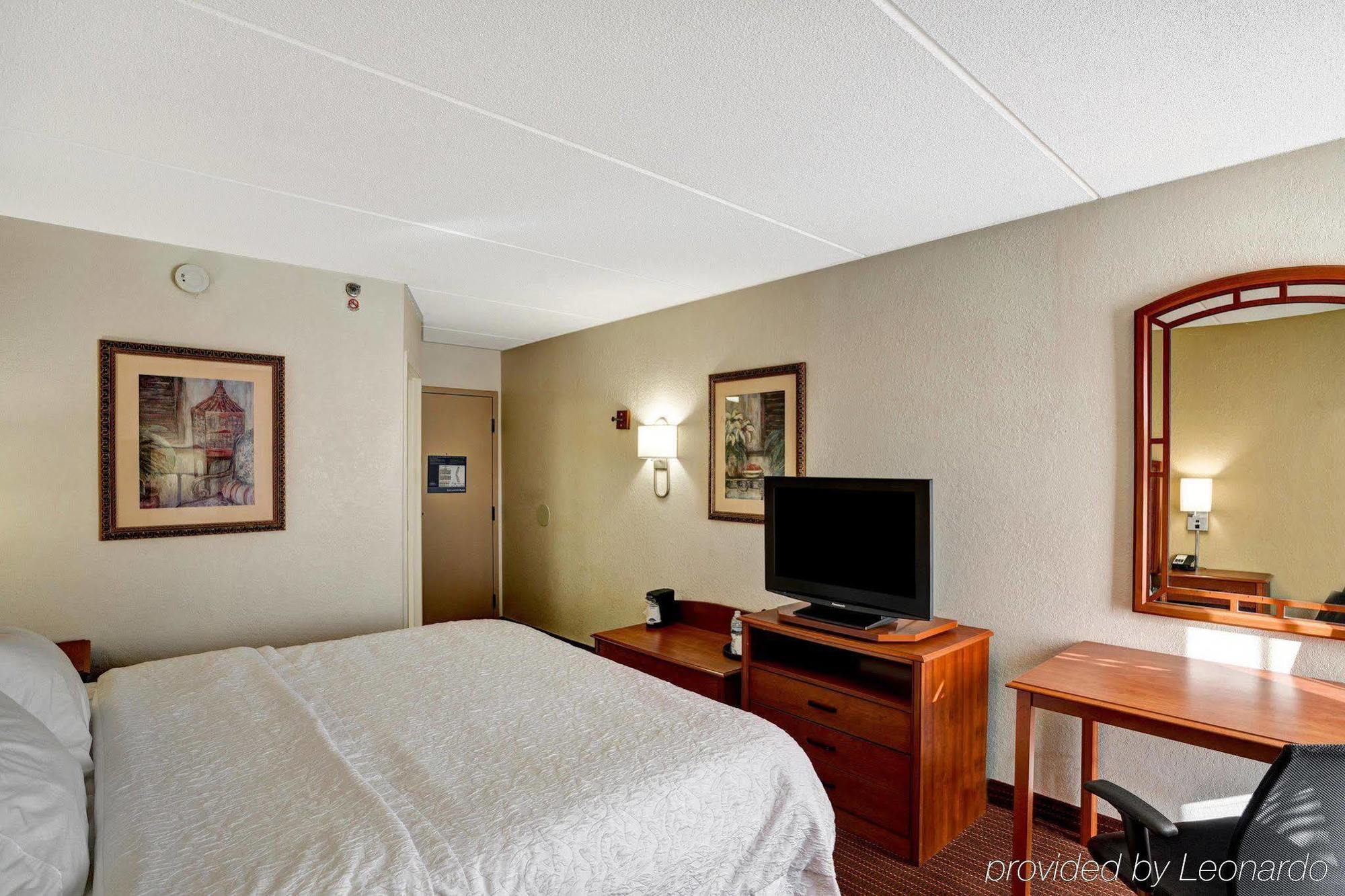 Hampton Inn By Hilton Milford Eksteriør bilde